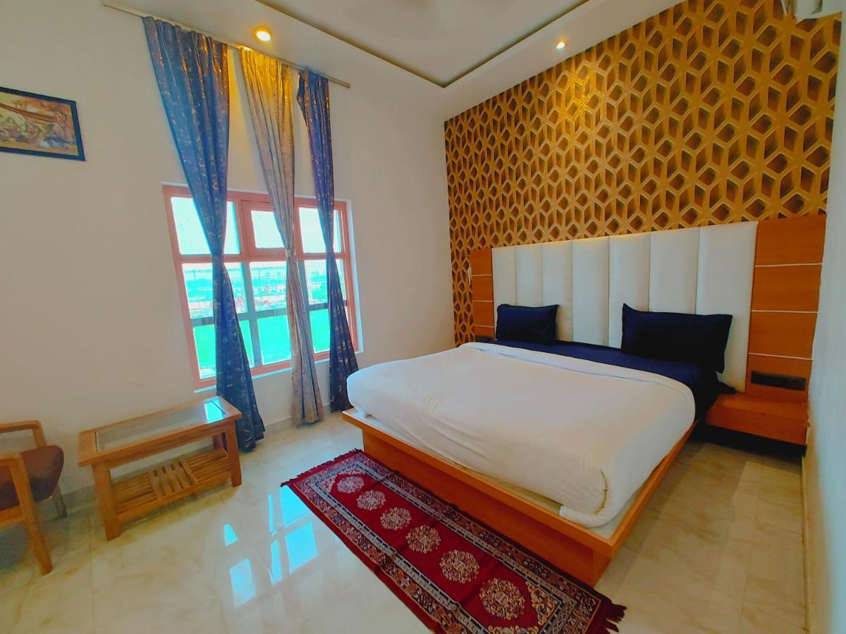 Avadh Sunshine Palace Hotel And Resort Ayodhya Экстерьер фото