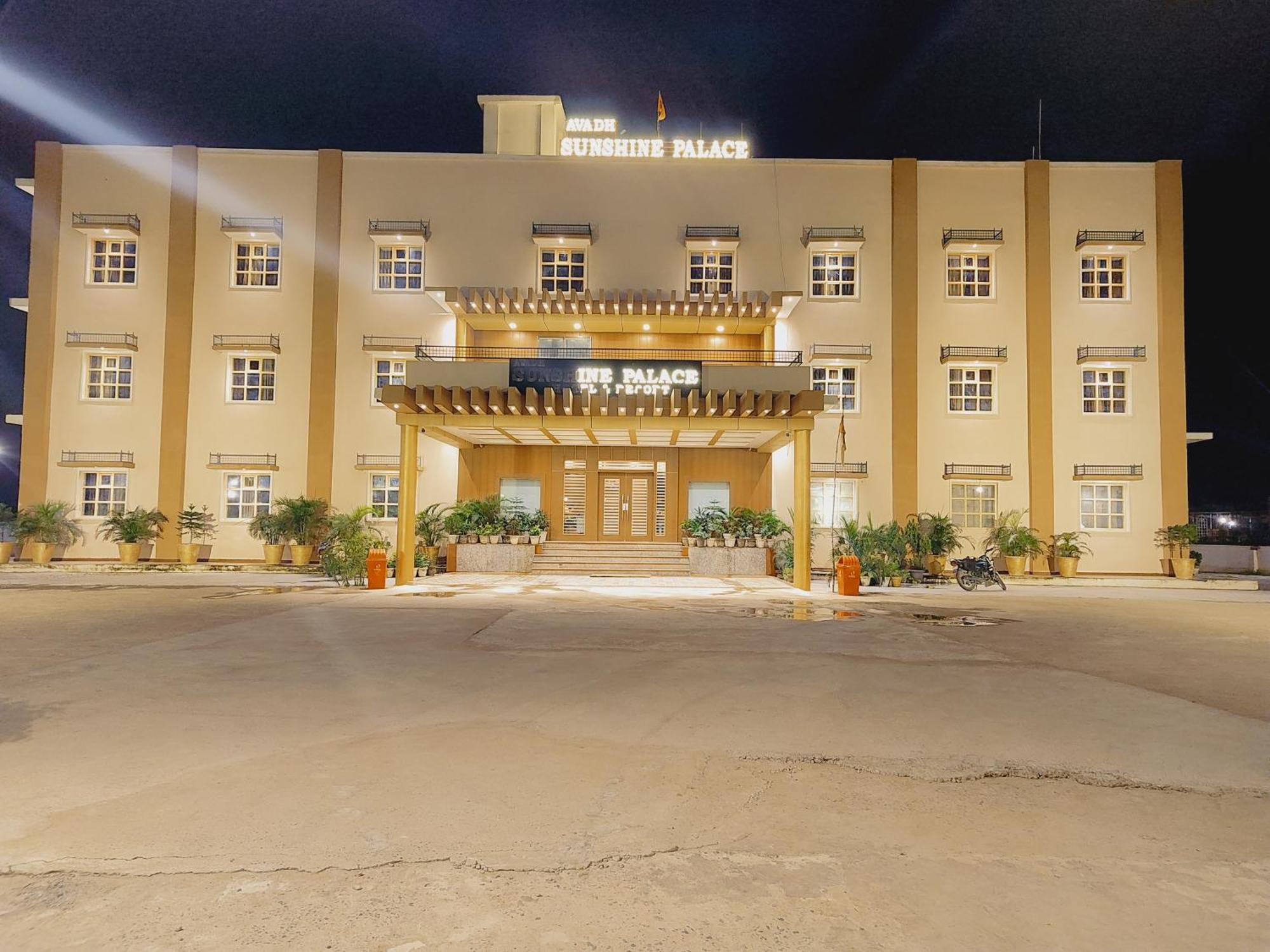 Avadh Sunshine Palace Hotel And Resort Ayodhya Экстерьер фото