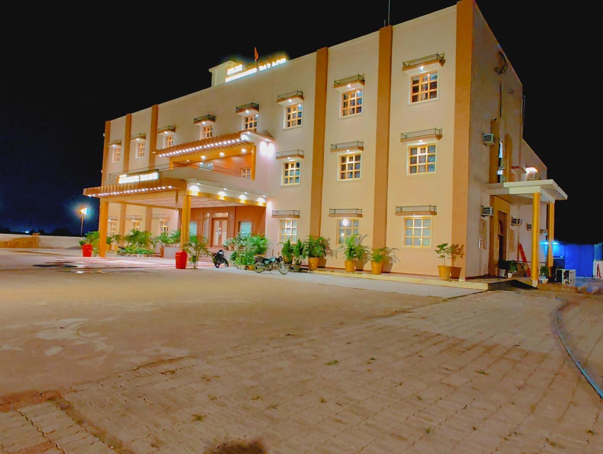 Avadh Sunshine Palace Hotel And Resort Ayodhya Экстерьер фото