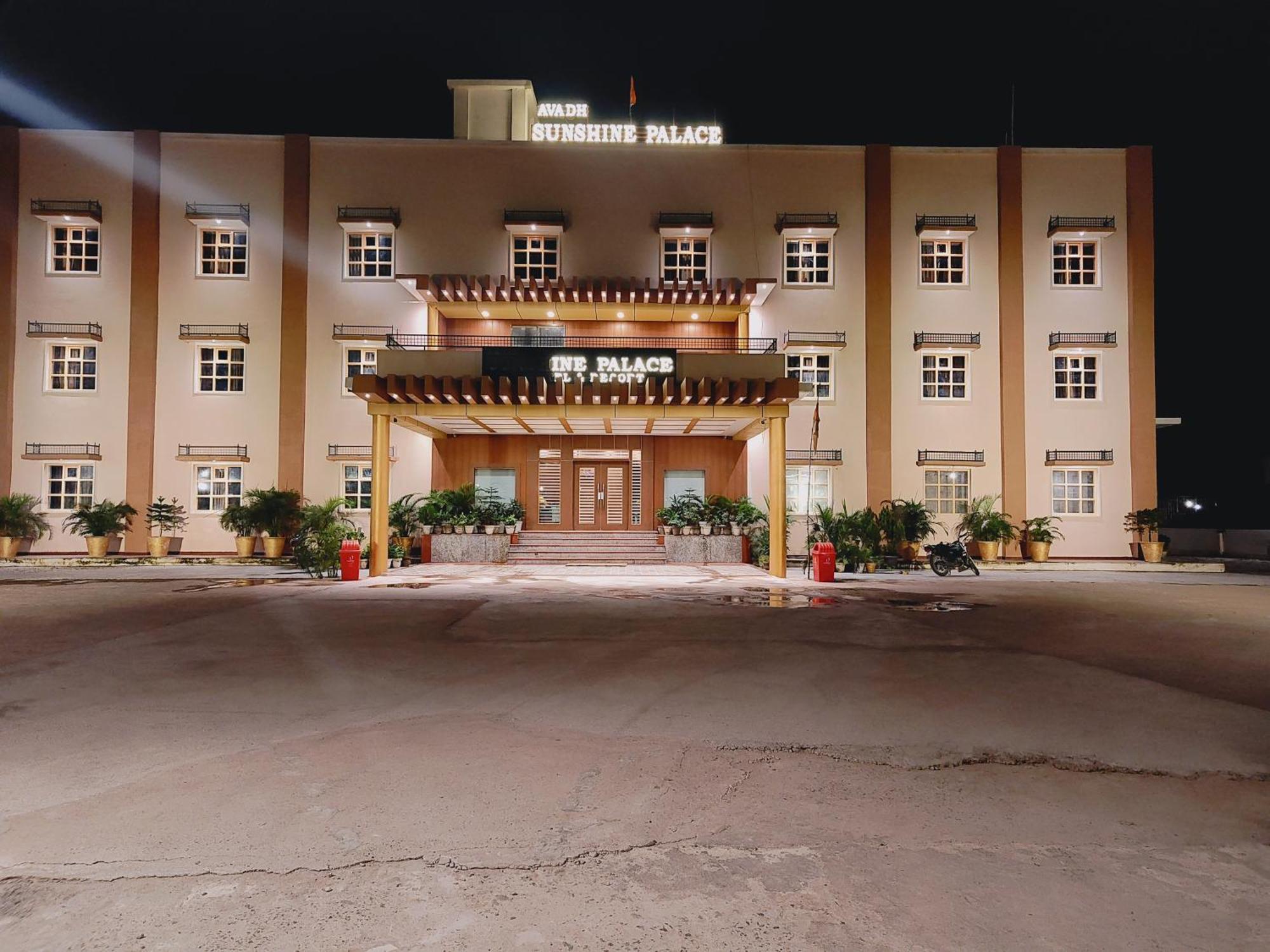 Avadh Sunshine Palace Hotel And Resort Ayodhya Экстерьер фото