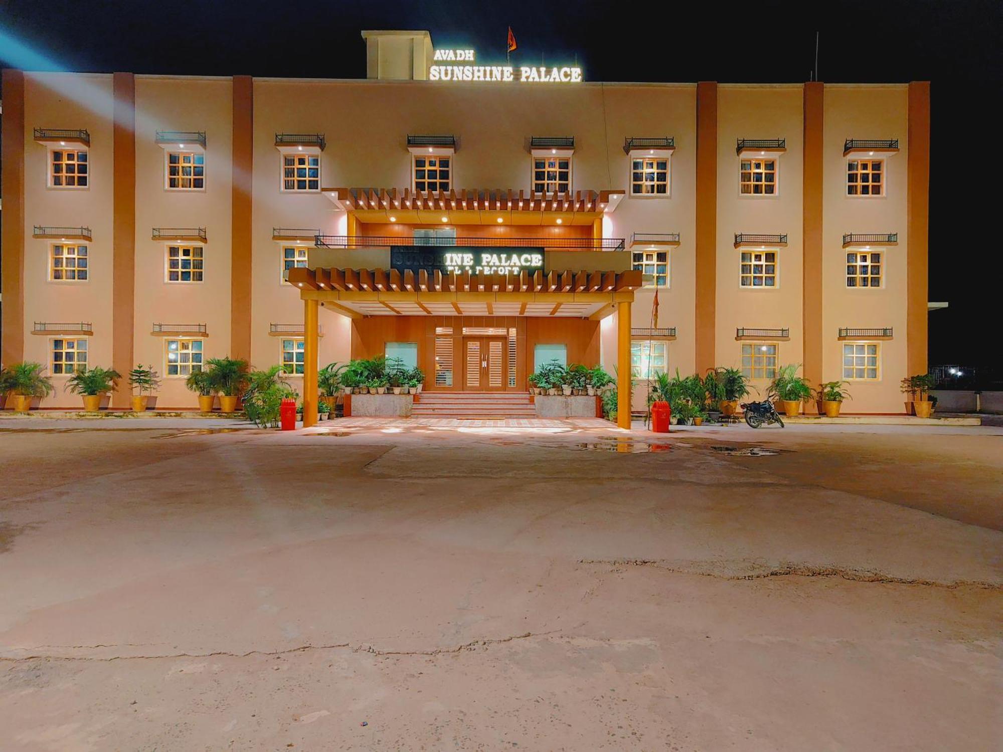 Avadh Sunshine Palace Hotel And Resort Ayodhya Экстерьер фото